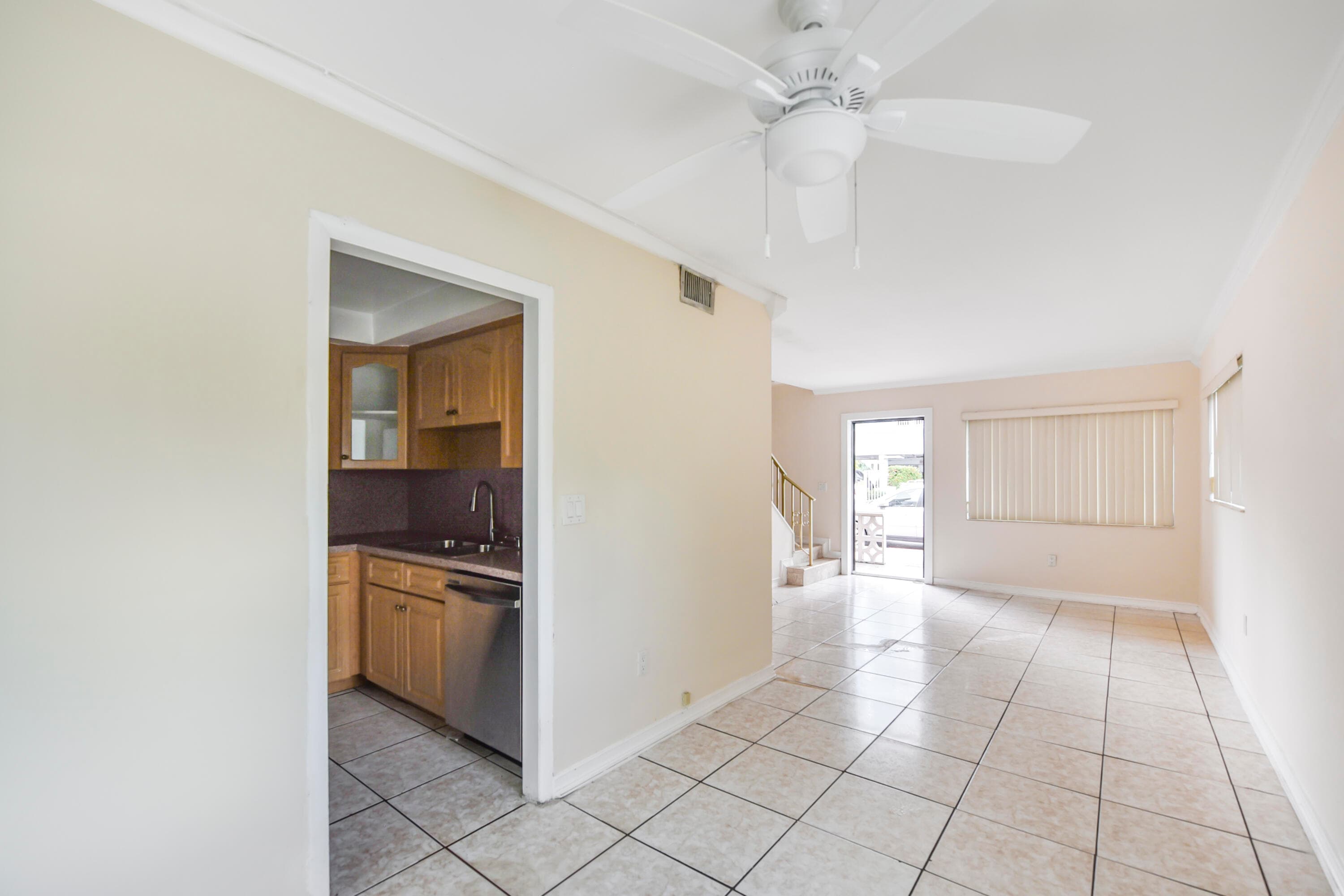 300 80th Street 300, Miami Beach, FL 33141 — photo 13 of 22