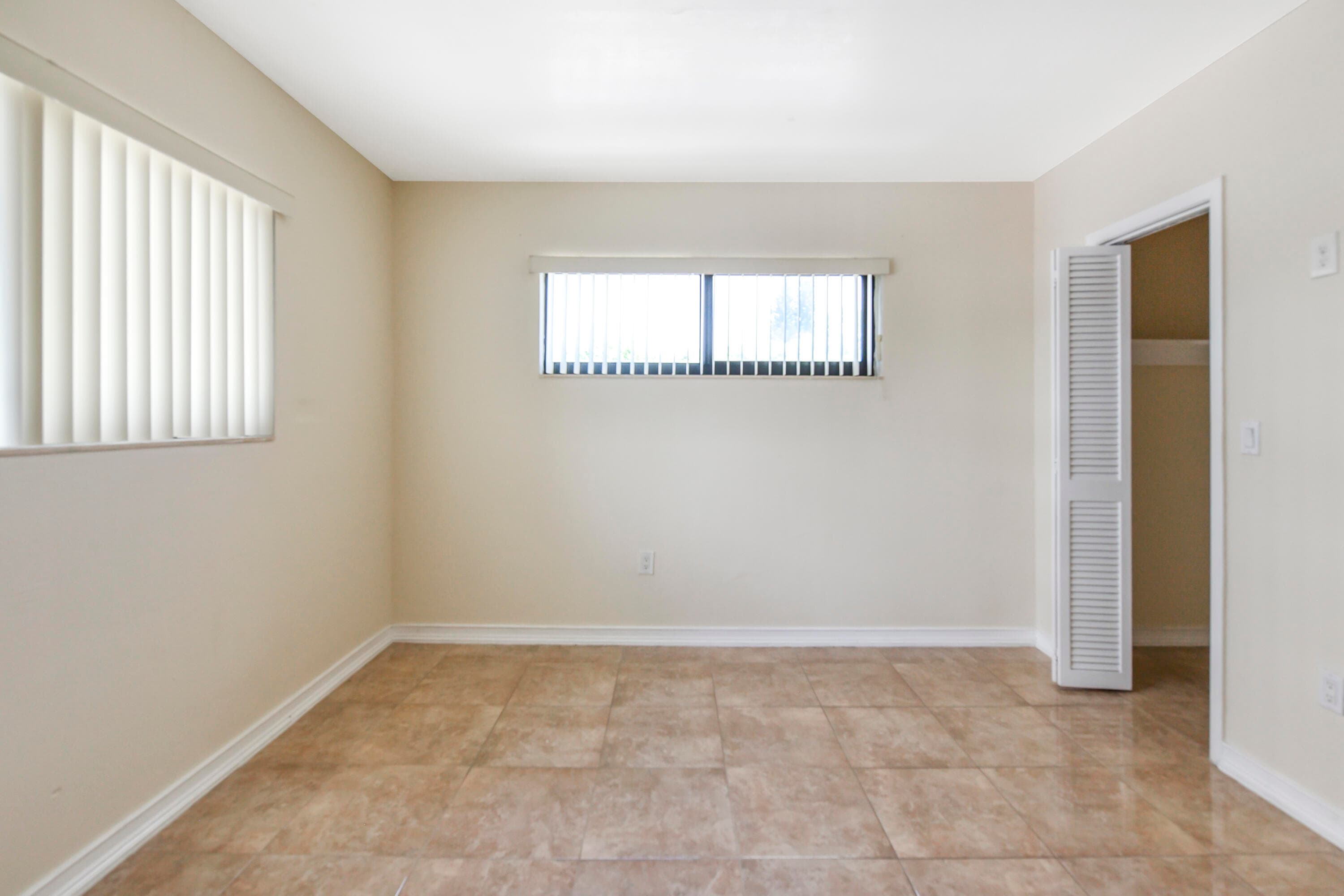 300 80th Street 300, Miami Beach, FL 33141 — photo 19 of 22