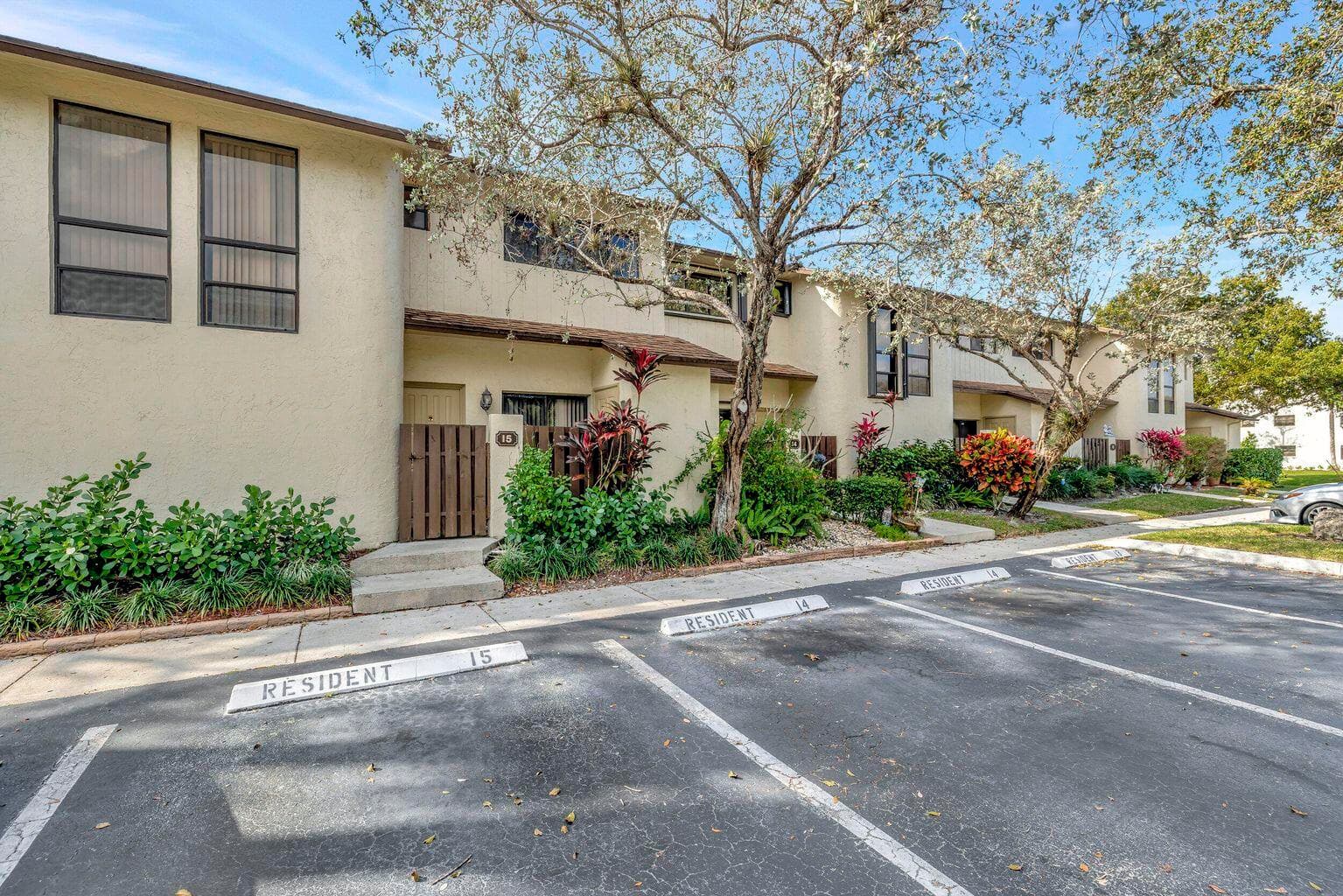 7610 NW 79th Avenue I5, Tamarac, FL 33321 — photo 1 of 22
