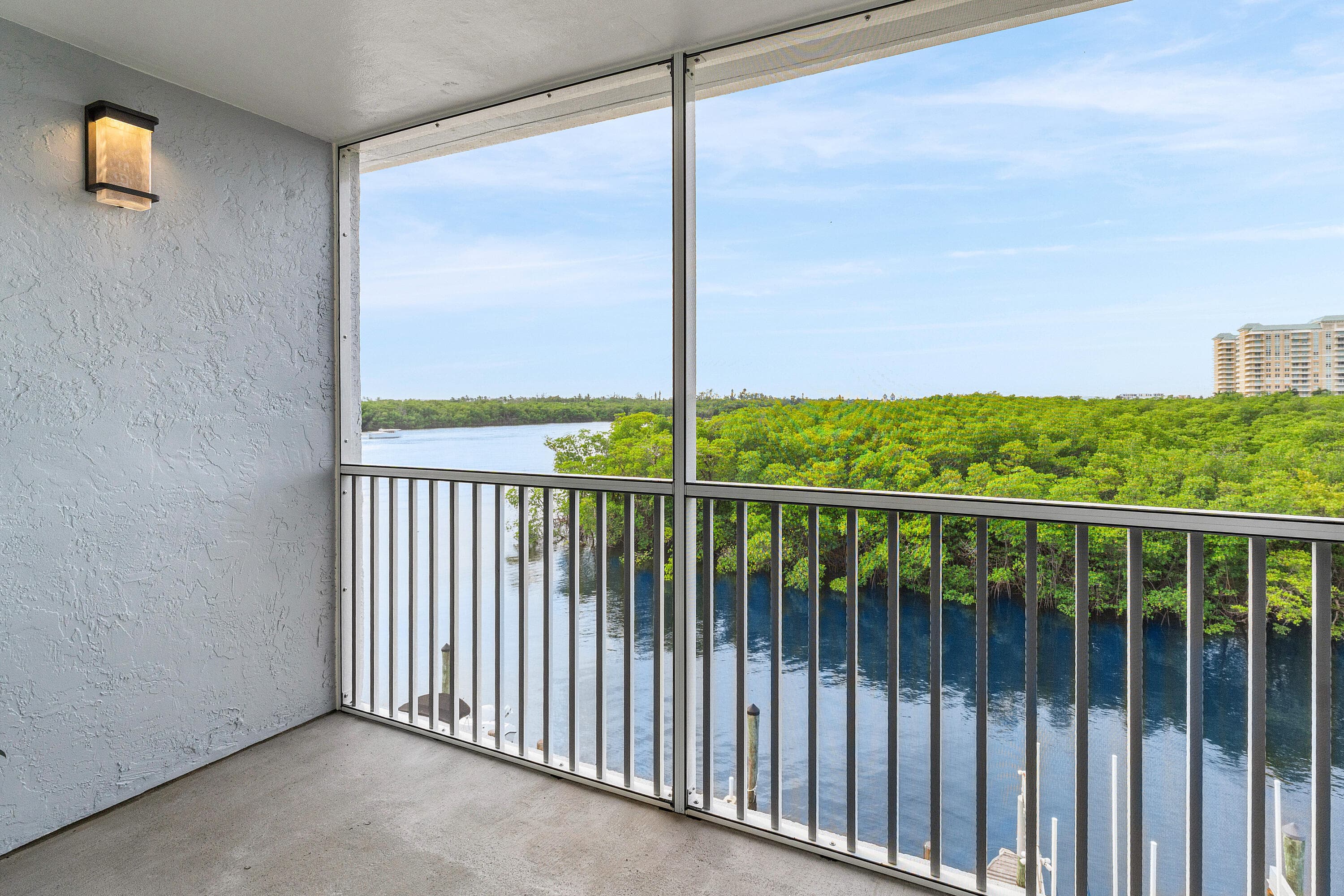 689 NE 6th Court 4050, Boynton Beach, FL 33435 — photo 23 of 40