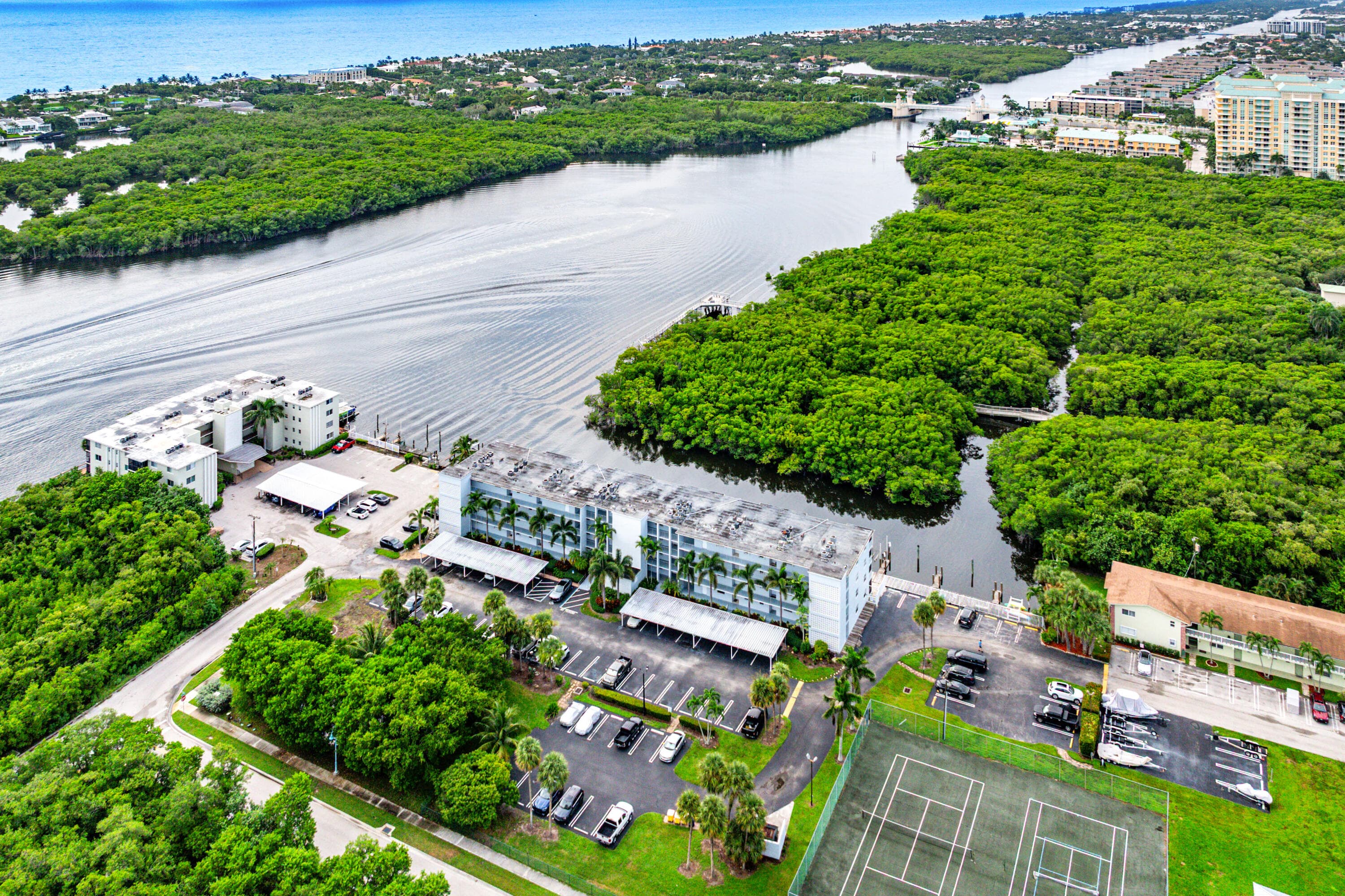 689 NE 6th Court 4050, Boynton Beach, FL 33435 — photo 38 of 40
