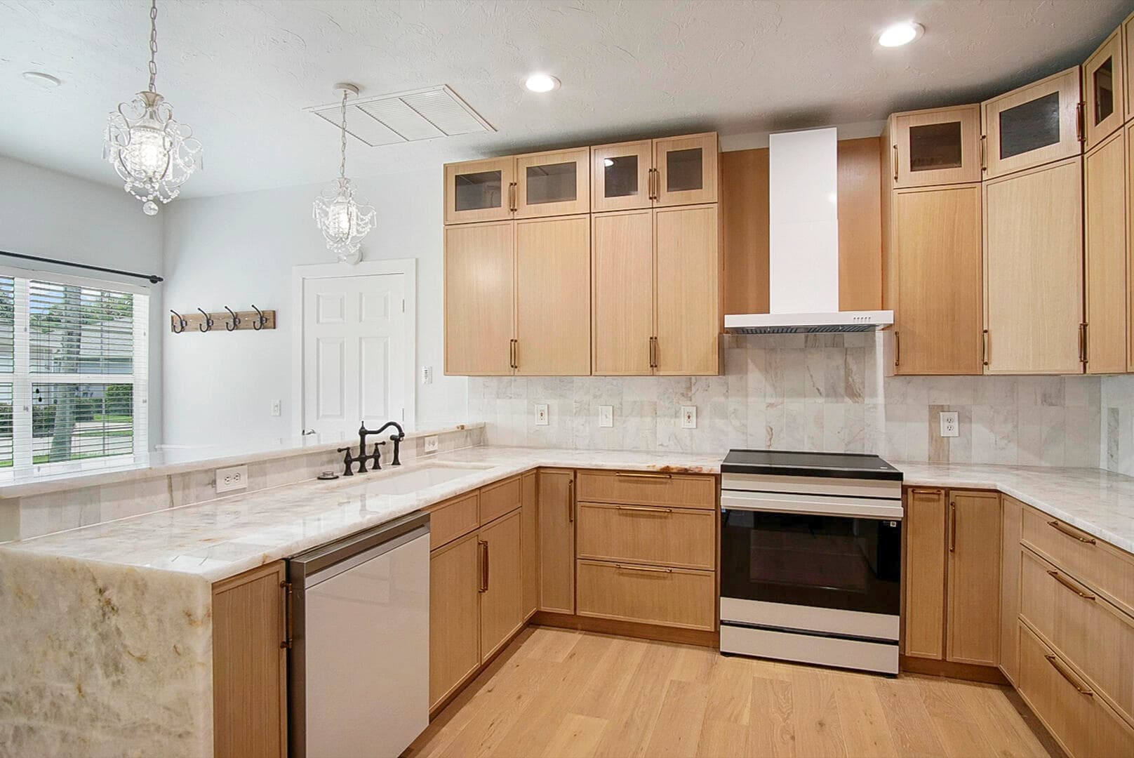 580 W Pointe Court SW, Vero Beach, FL 32962 — photo 6 of 35