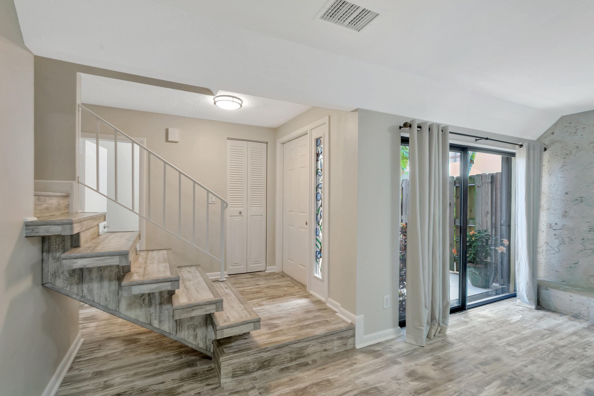 3530 E Gardens East Drive E B, Palm Beach Gardens, FL 33410 — photo 17 of 43
