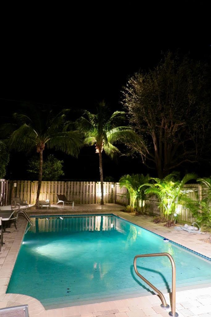 619 NE 7th Avenue, Delray Beach, FL 33483 — photo 5 of 39