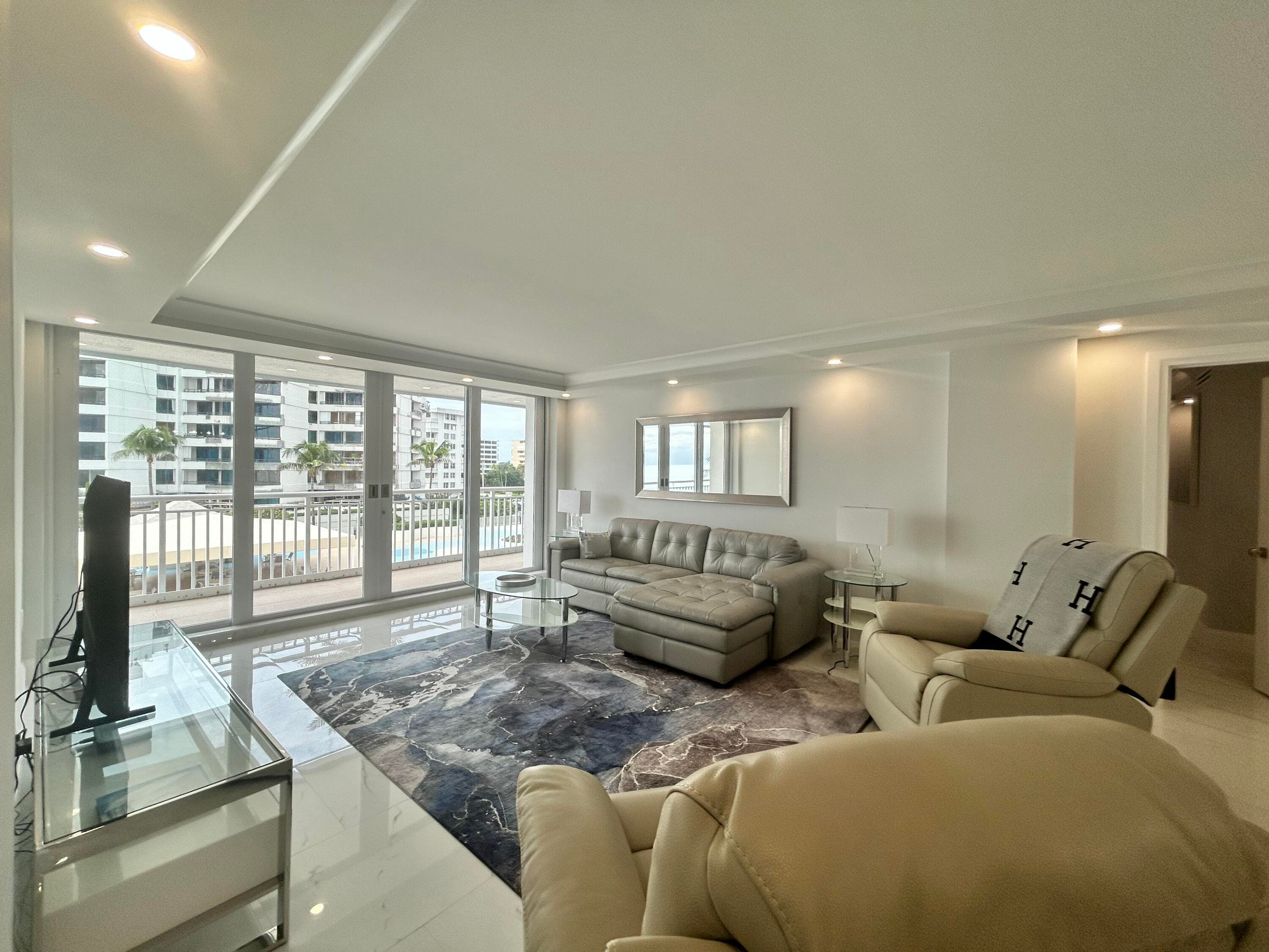 3546 S South Ocean Boulevard 405, South Palm Beach, FL 33480 — photo 4 of 23