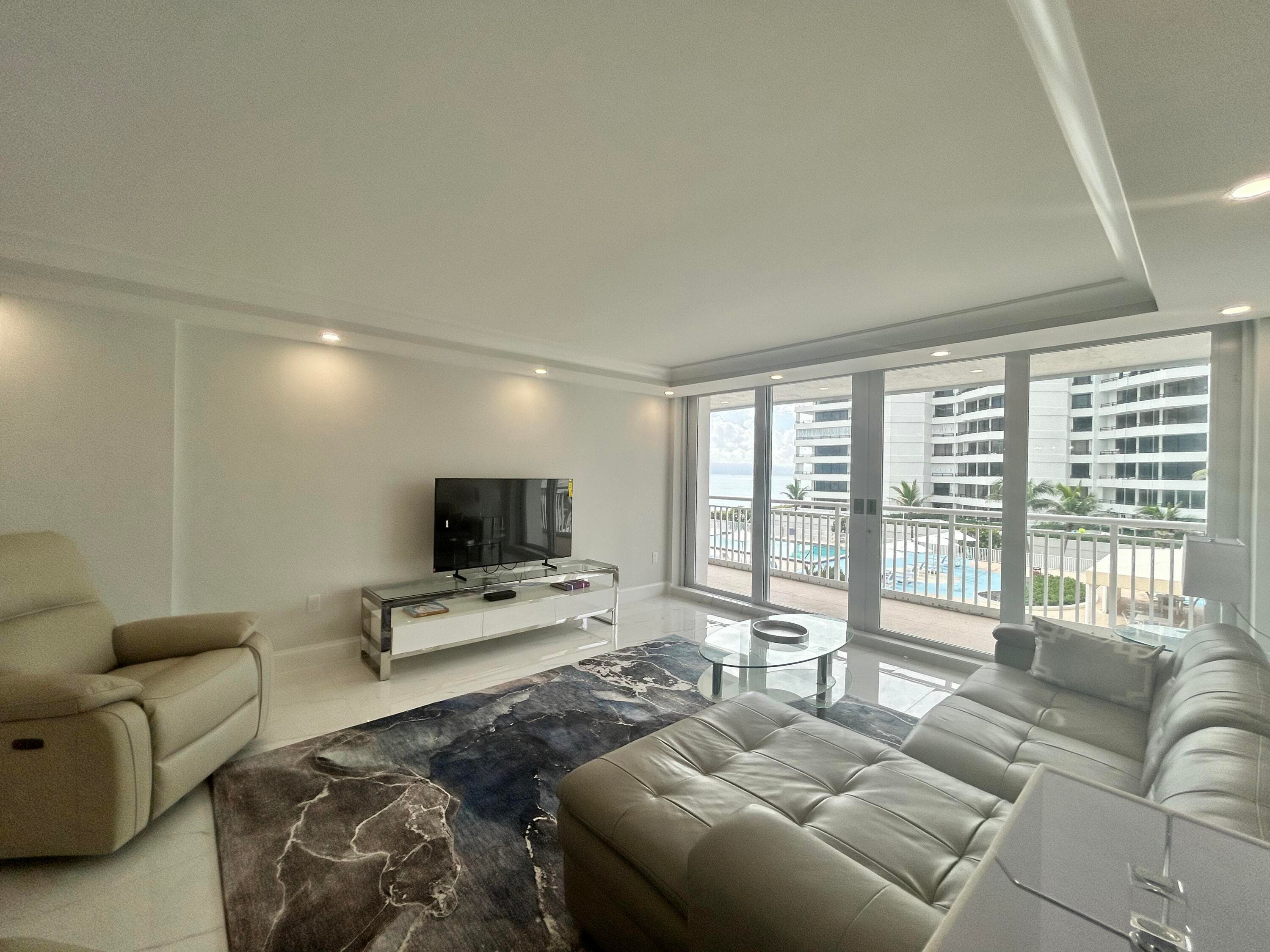 3546 S South Ocean Boulevard 405, South Palm Beach, FL 33480 — photo 5 of 23
