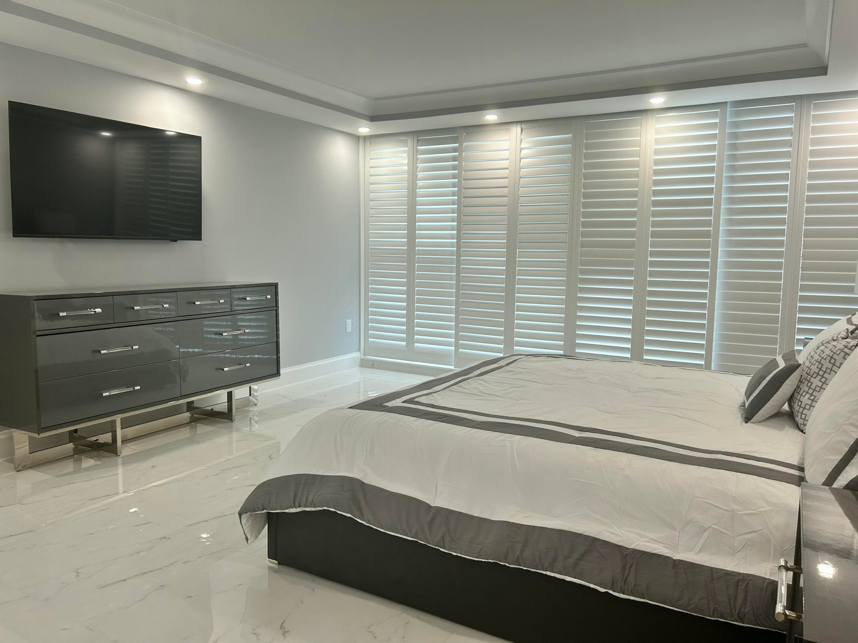 3546 S South Ocean Boulevard 405, South Palm Beach, FL 33480 — photo 17 of 23