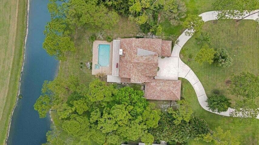 1328 SE Colony Way, Jupiter, FL 33478 — photo 35 of 37