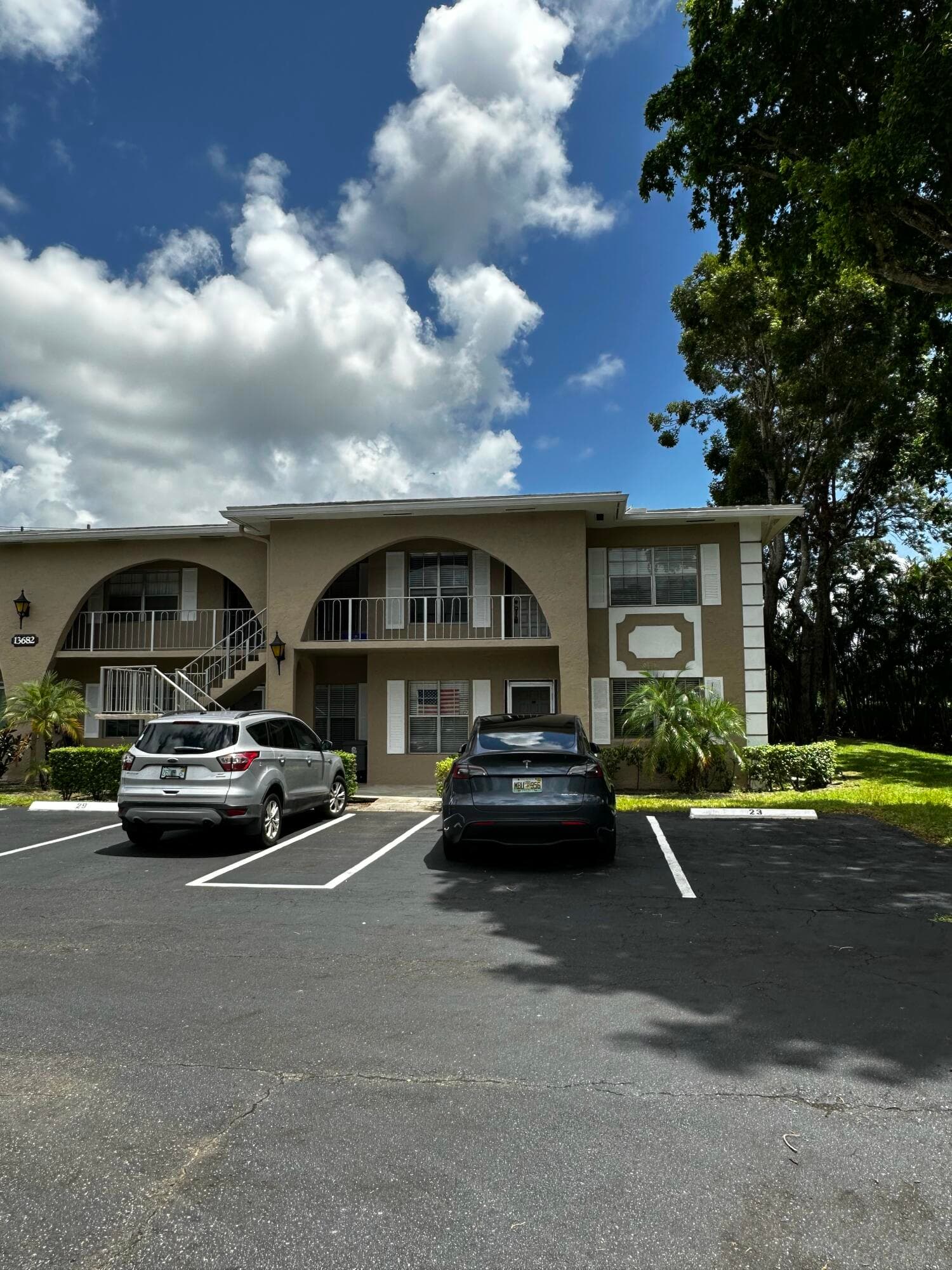 13682 Via Flora H, Delray Beach, FL 33484 — photo 2 of 28
