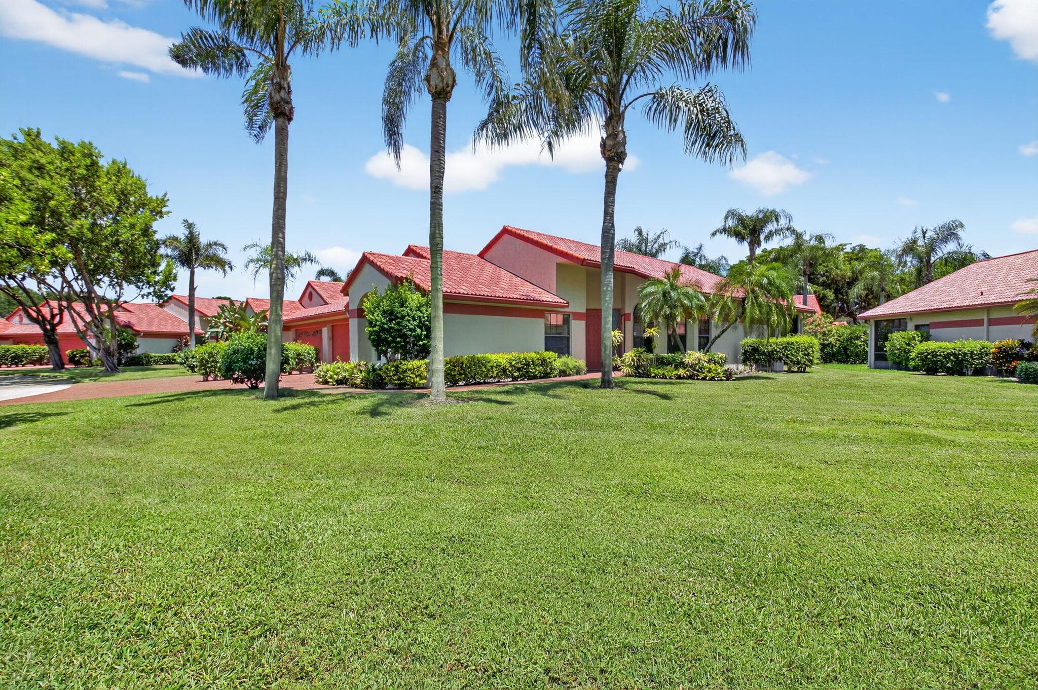 7613 Lexington Club Boulevard A, Delray Beach, FL 33446 — photo 2 of 68