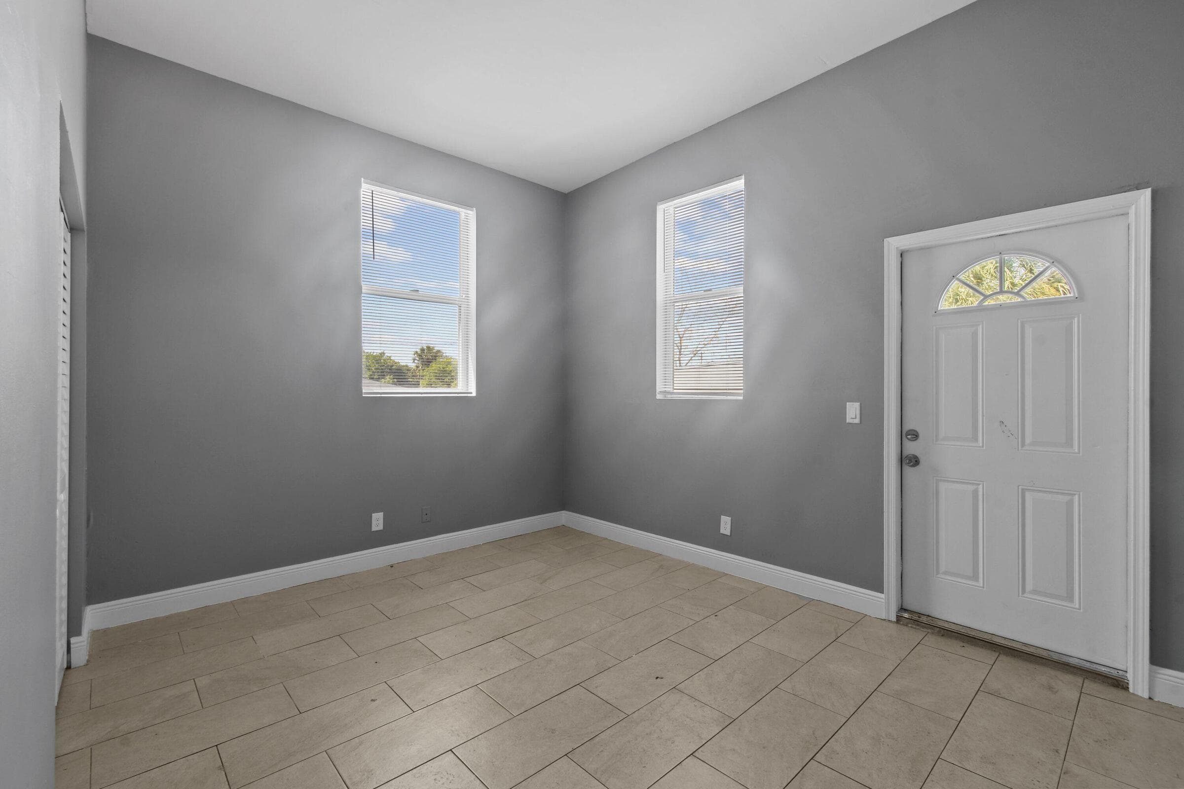 1401 Division Avenue, West Palm Beach, FL 33401 — photo 7 of 15