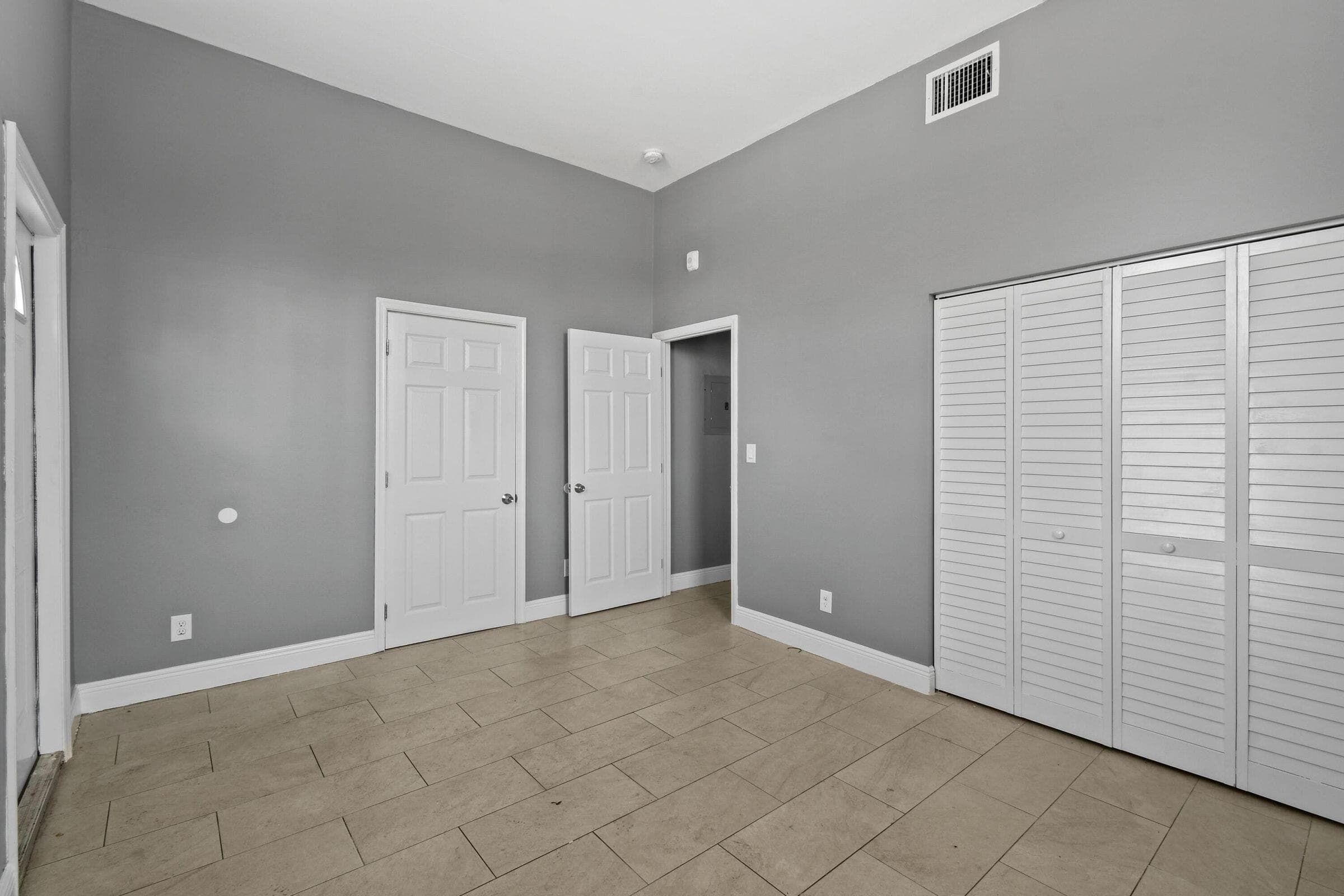 1401 Division Avenue, West Palm Beach, FL 33401 — photo 8 of 15