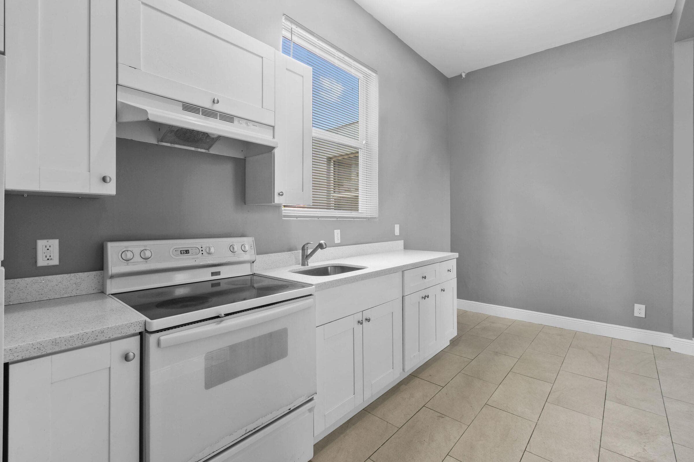 1401 Division Avenue, West Palm Beach, FL 33401 — photo 6 of 15