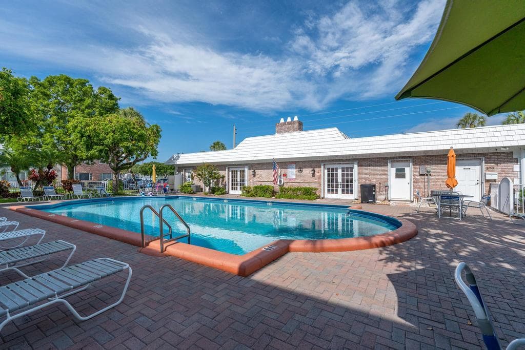 418 S Cypress Road 128, Pompano Beach, FL 33060 — photo 35 of 50