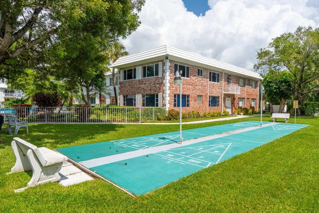 418 S Cypress Road 128, Pompano Beach, FL 33060 — photo 37 of 50
