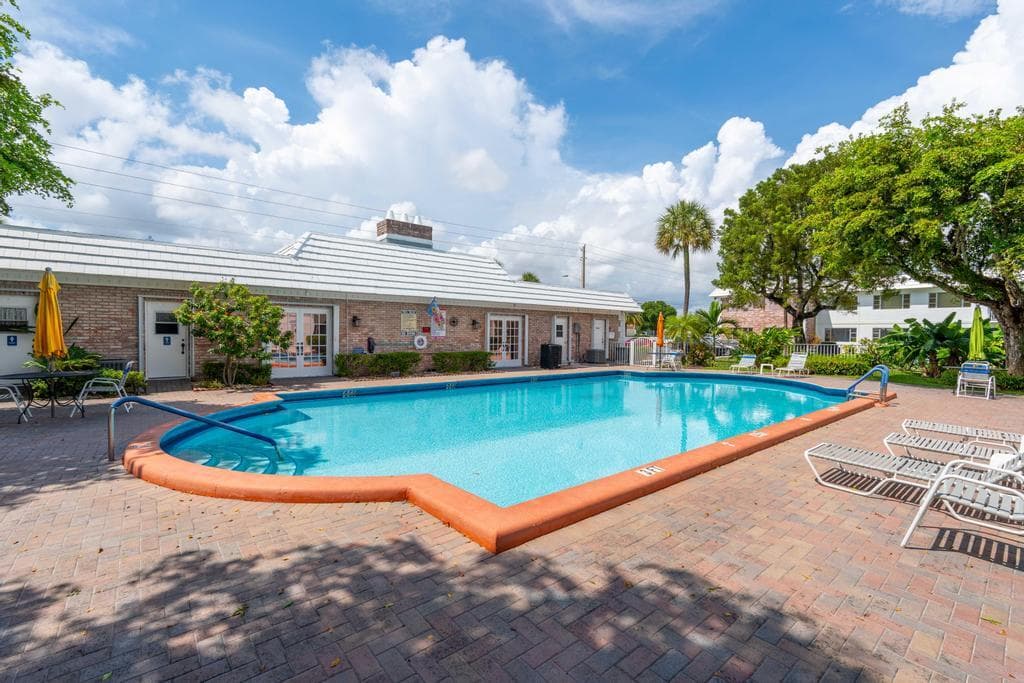 418 S Cypress Road 128, Pompano Beach, FL 33060 — photo 42 of 50