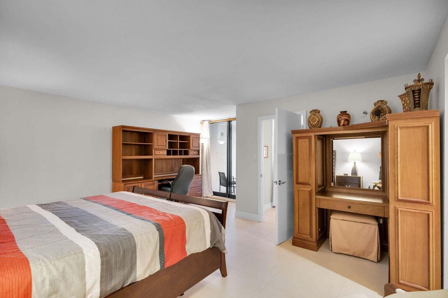 5380 N Ocean Drive 5 B, Singer Island, FL 33404 — photo 17 of 97