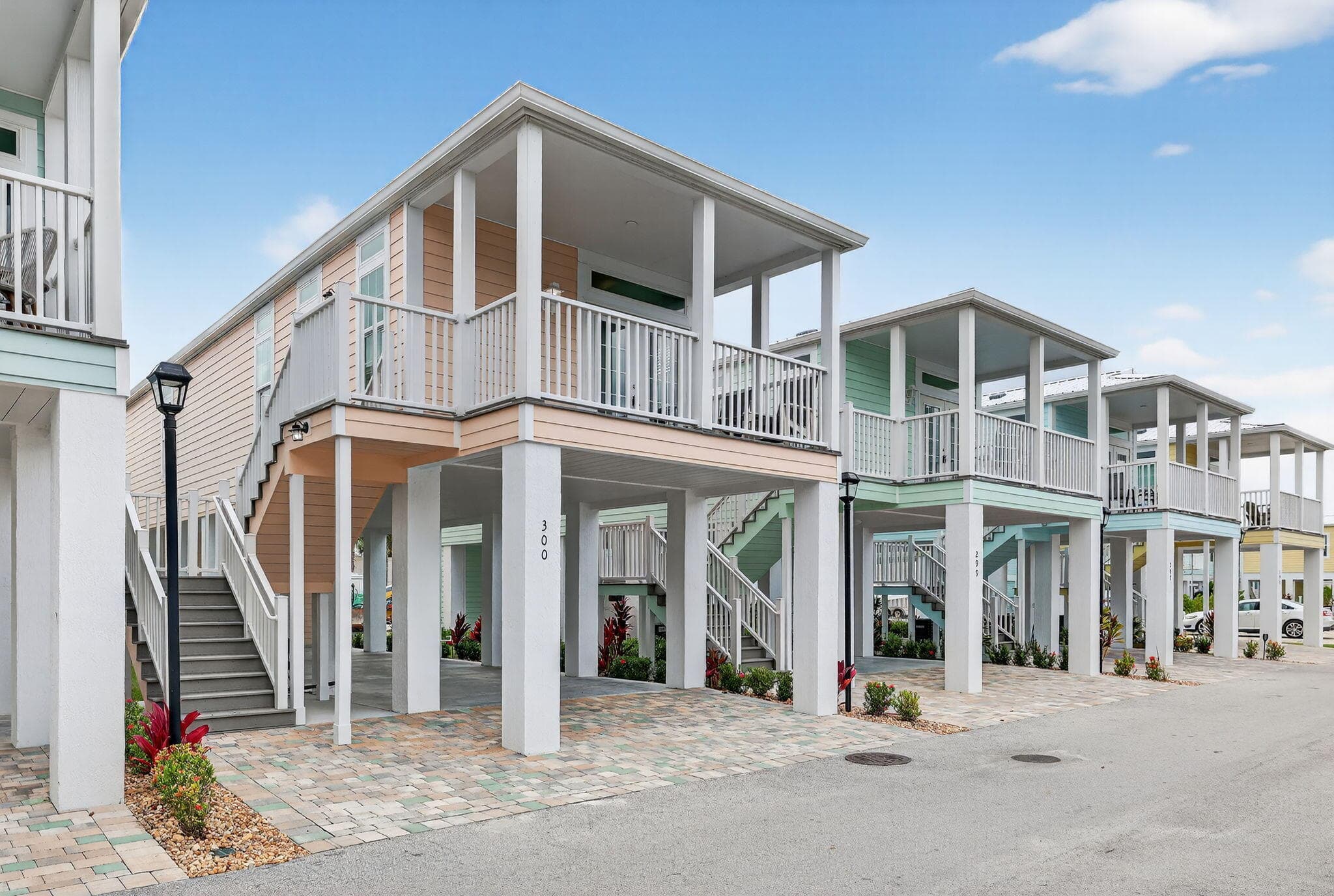 300 NE Coastal Drive, Jensen Beach, FL 34957 — photo 4 of 44