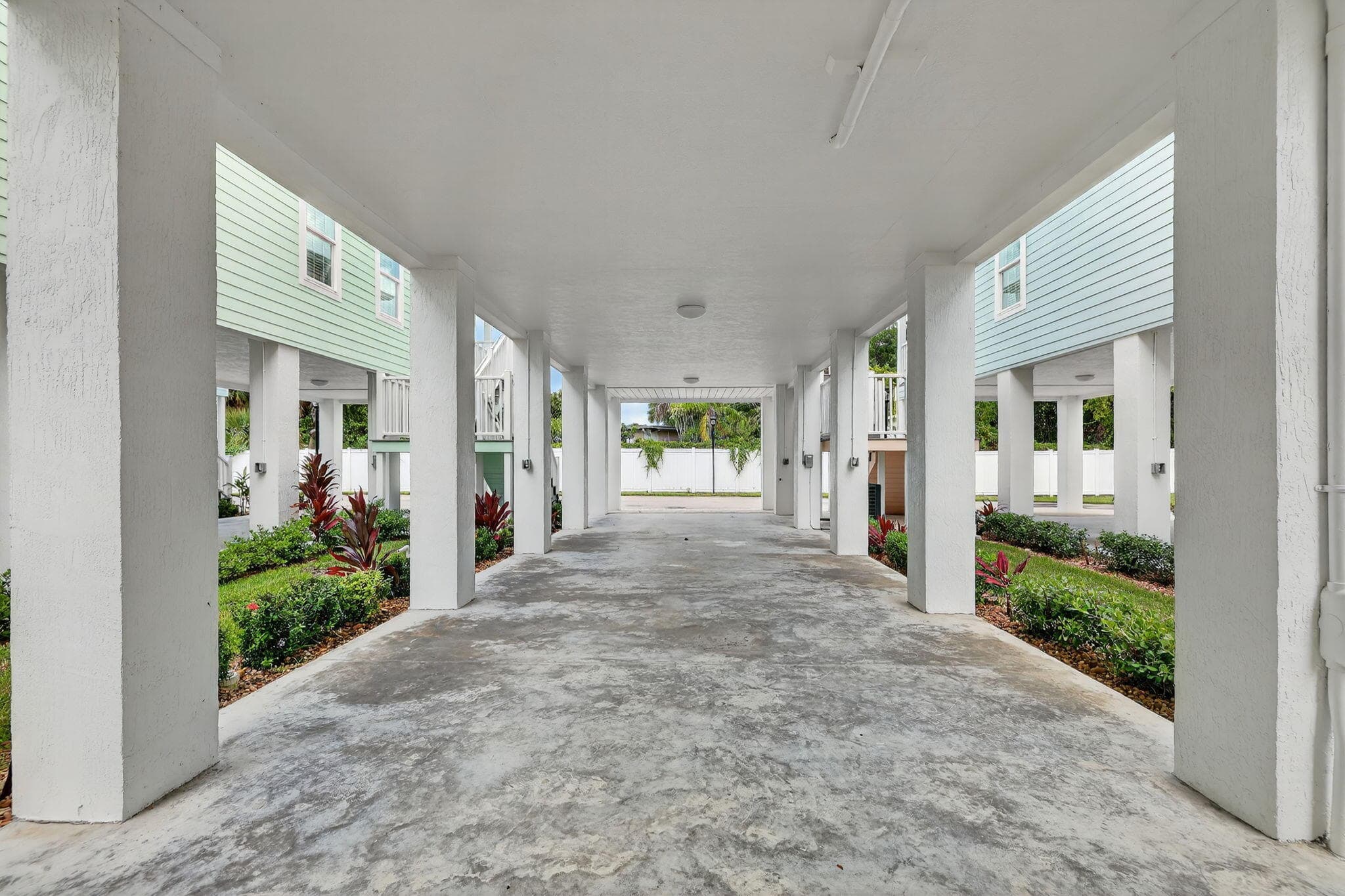 300 NE Coastal Drive, Jensen Beach, FL 34957 — photo 23 of 44