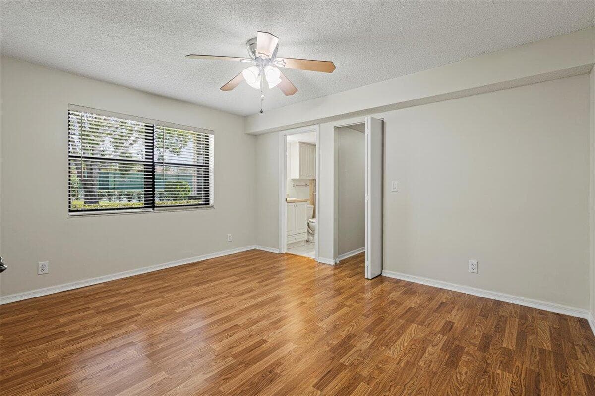 511 SW South River Drive 103, Stuart, FL 34997 — photo 9 of 40