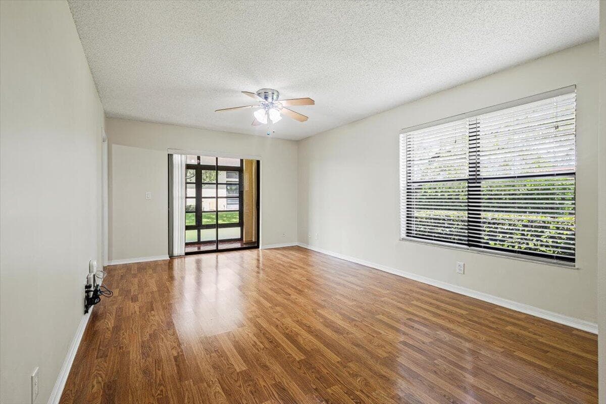 511 SW South River Drive 103, Stuart, FL 34997 — photo 20 of 40