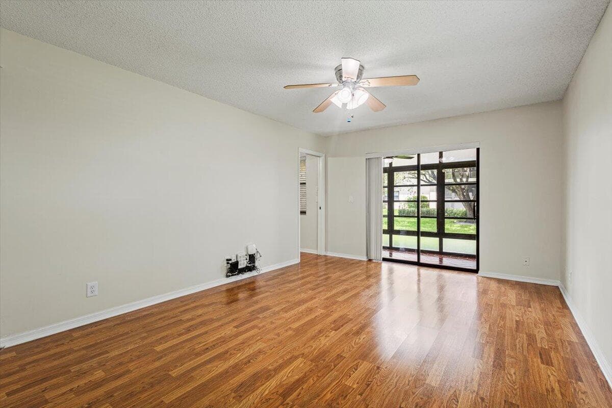511 SW South River Drive 103, Stuart, FL 34997 — photo 21 of 40