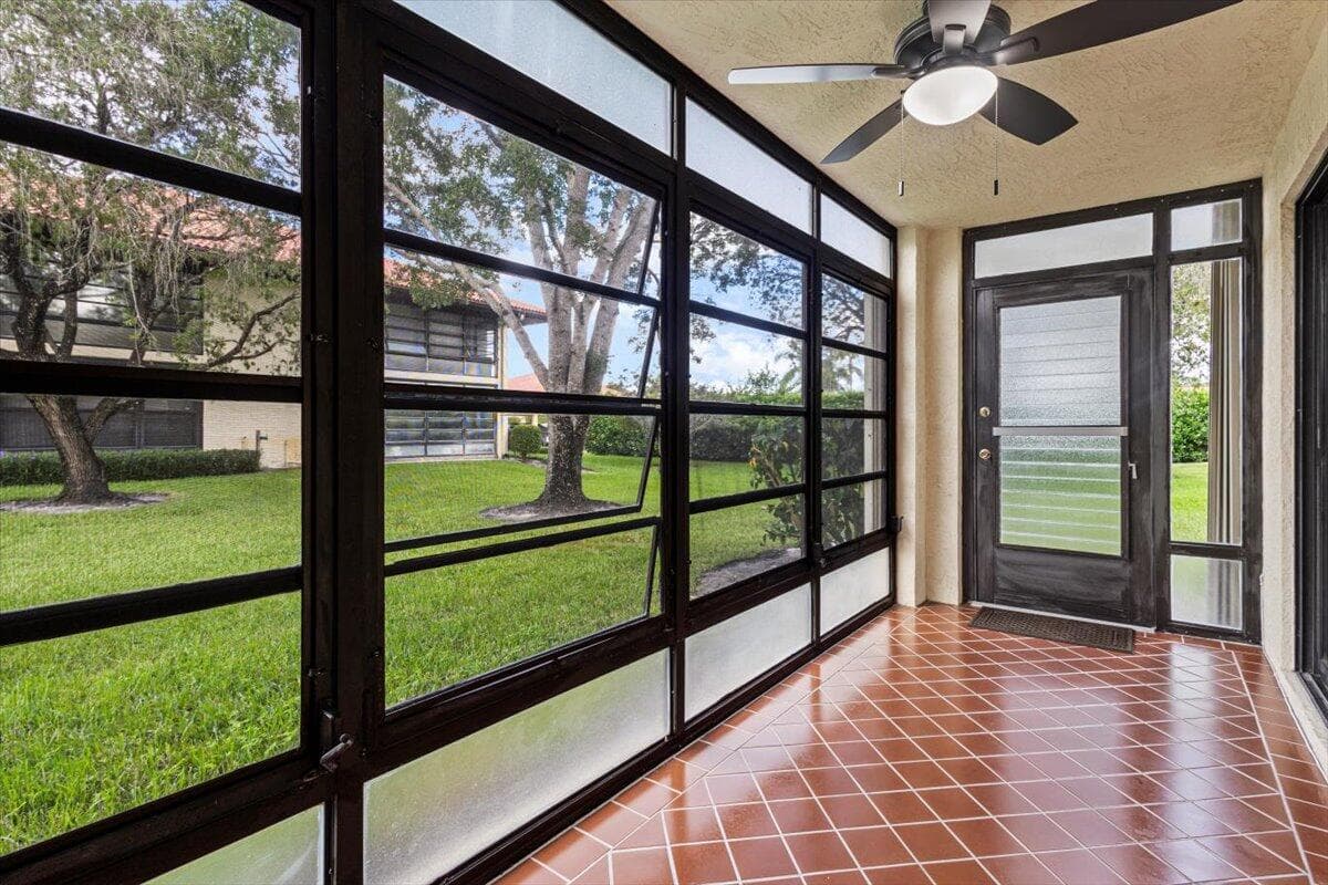 511 SW South River Drive 103, Stuart, FL 34997 — photo 32 of 40