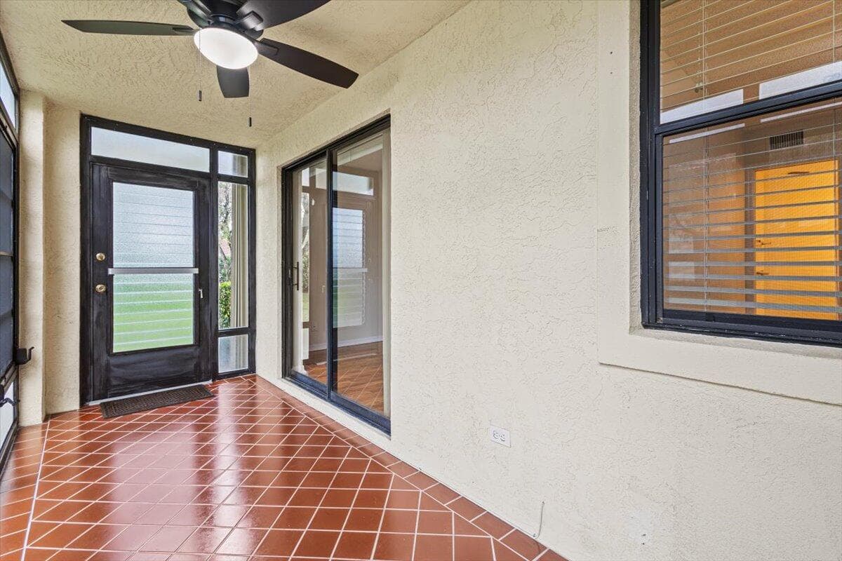 511 SW South River Drive 103, Stuart, FL 34997 — photo 33 of 40