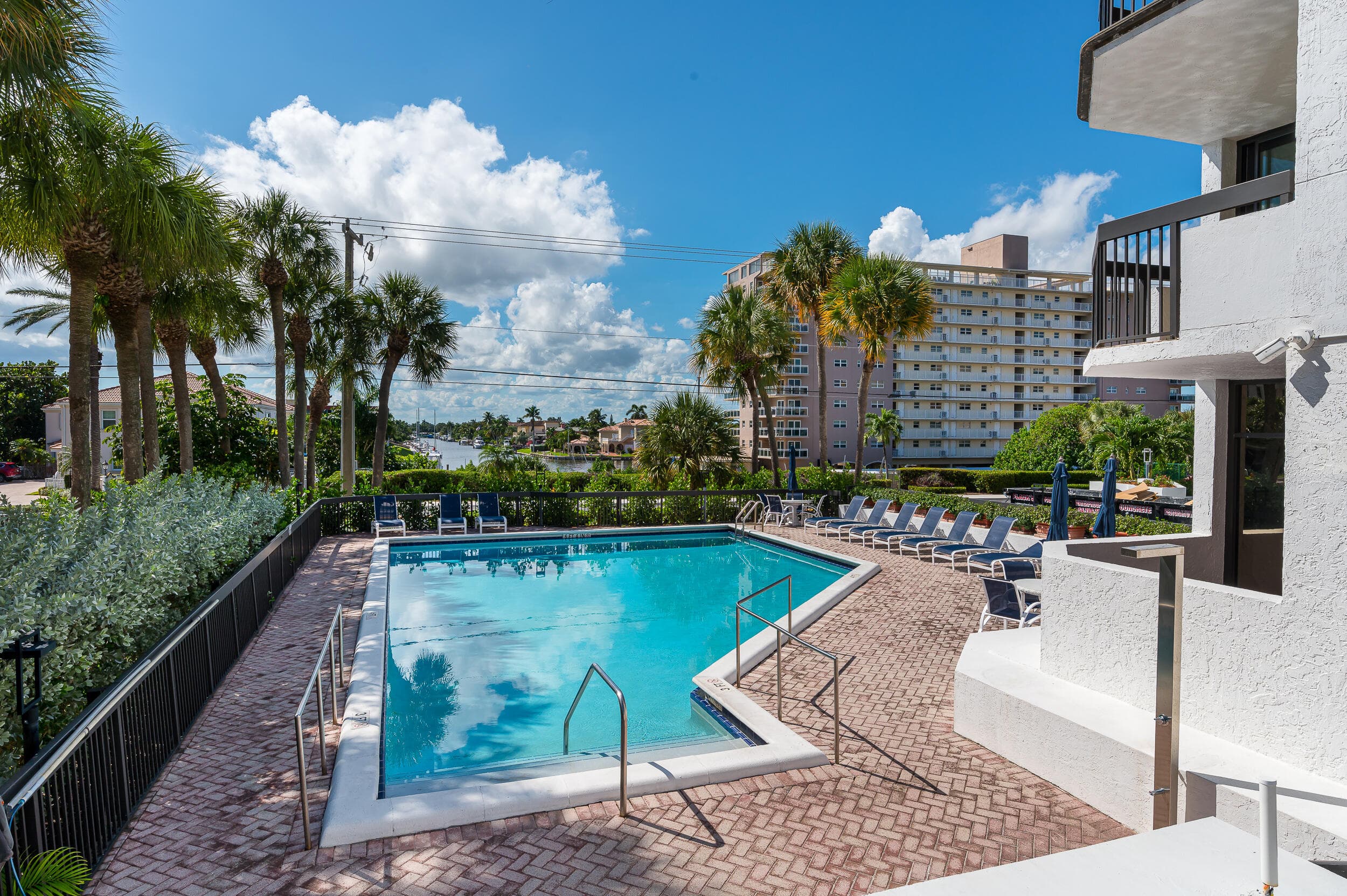 1155 Hillsboro Mile 602, Hillsboro Beach, FL 33062 — photo 23 of 32