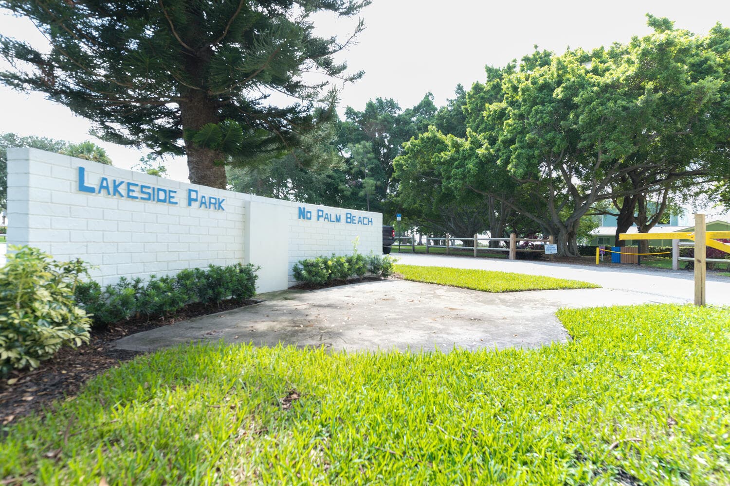1125 Prosperity Village Drive, North Palm Beach, FL 33410 — photo 32 of 44