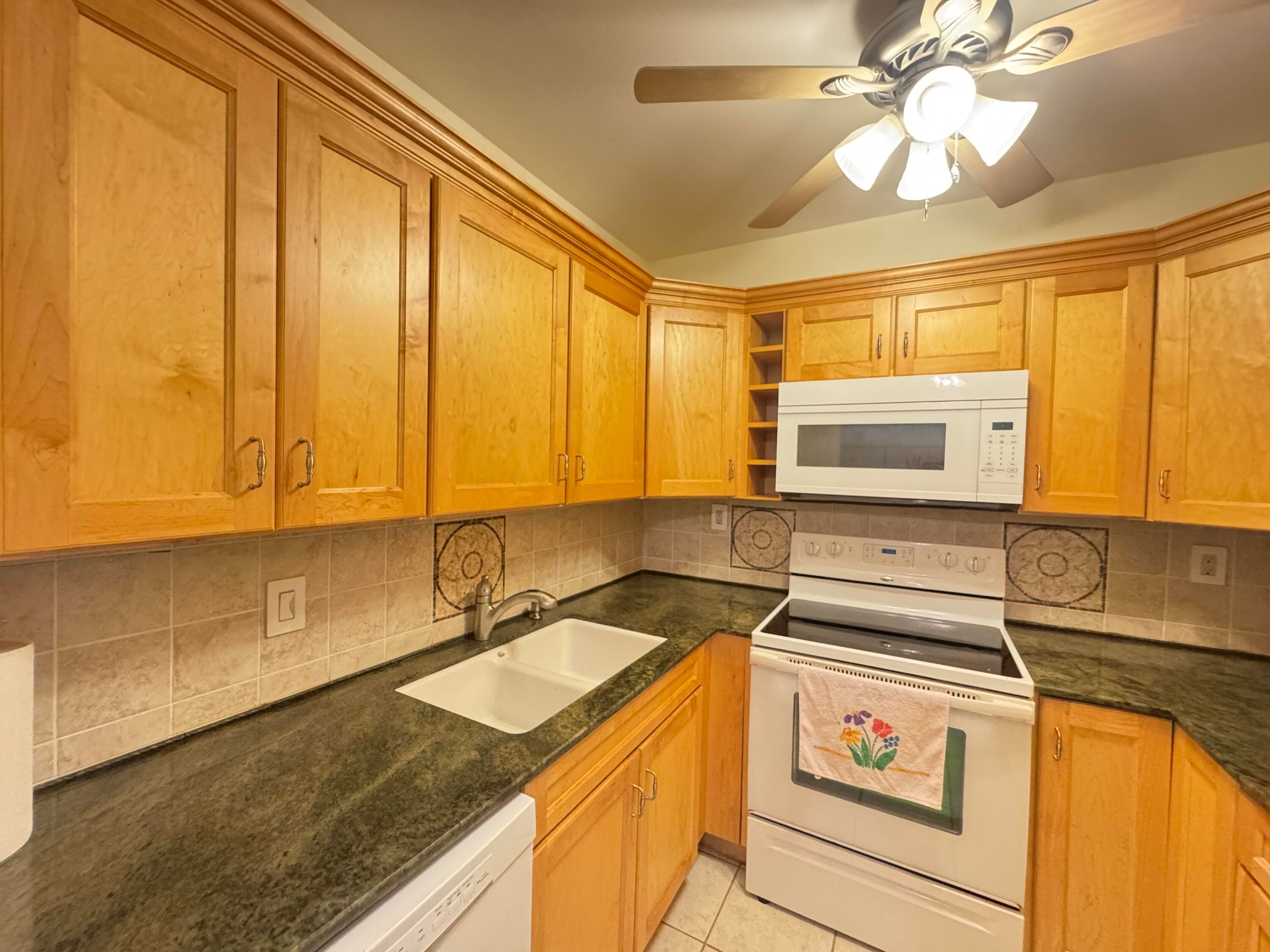 115 S South Boulevard 1c, Boynton Beach, FL 33435 — photo 5 of 40