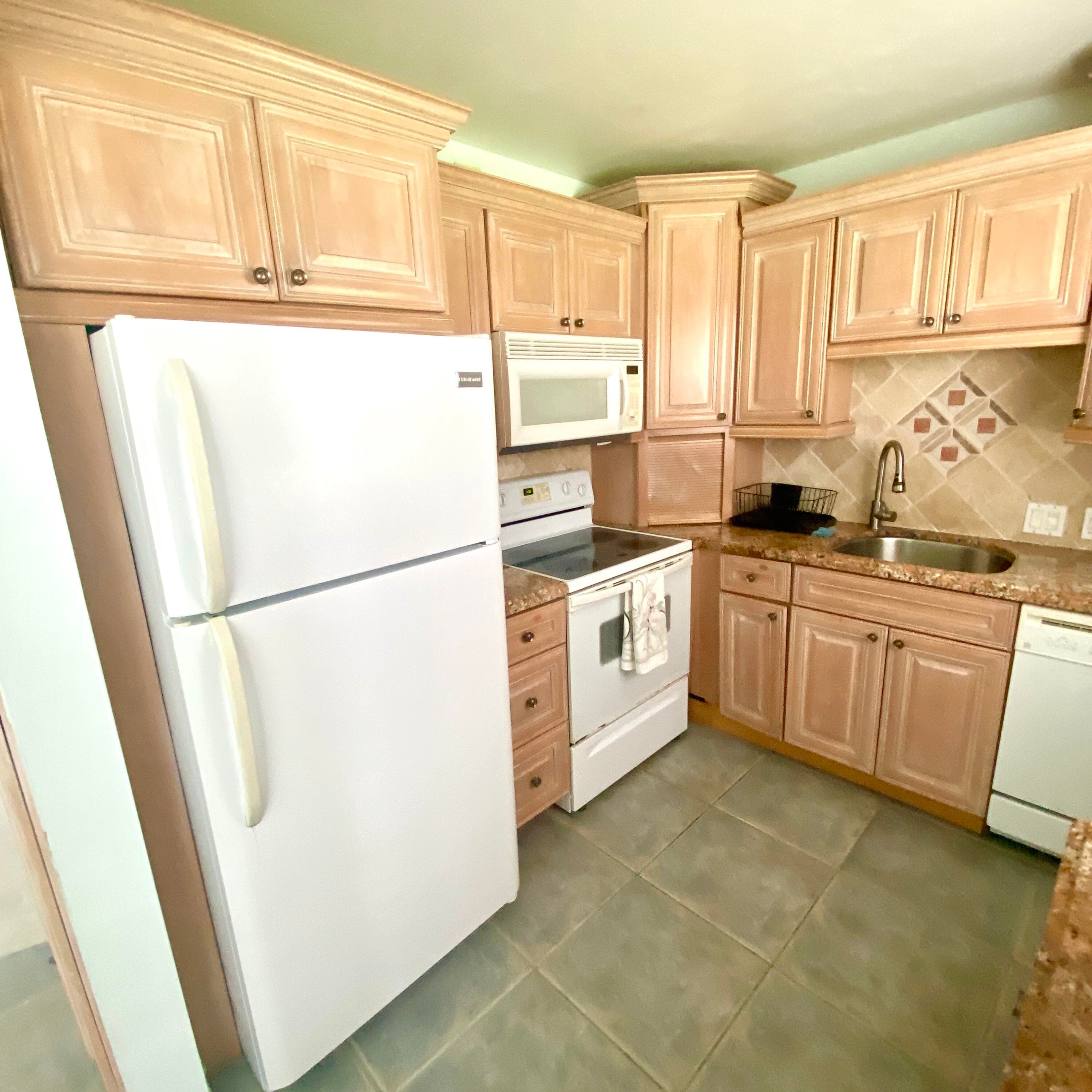 392 Brighton J, Boca Raton, FL 33434 — photo 3 of 54