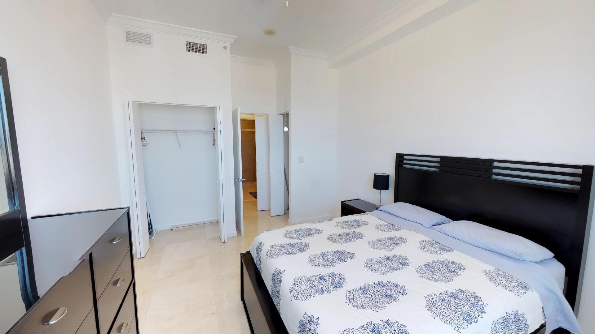 1551 N Flagler Ph L3 Drive L3, West Palm Beach, FL 33401 — photo 7 of 17
