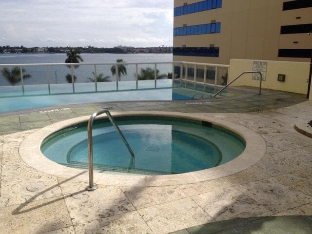 1551 N Flagler Ph L3 Drive L3, West Palm Beach, FL 33401 — photo 13 of 17