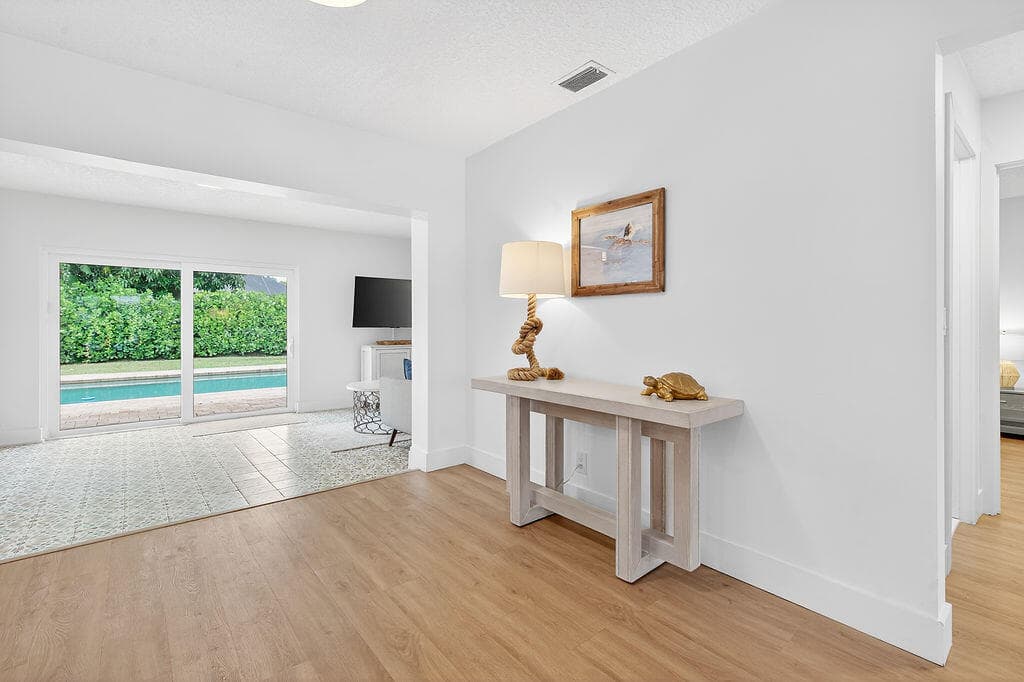 9627 Althea Way, Palm Beach Gardens, FL 33410 — photo 5 of 37