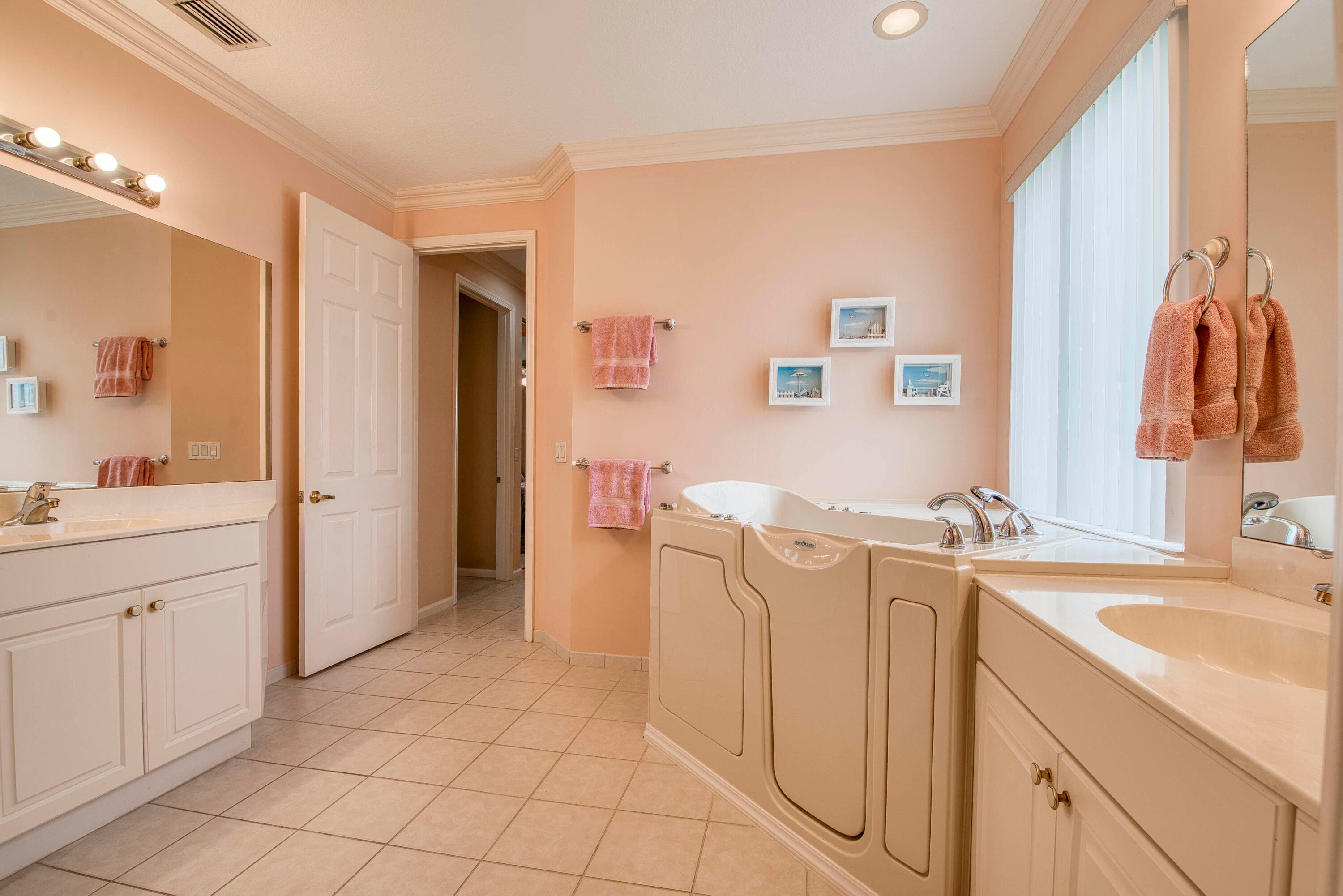 9270 Heron Cove Drive, West Palm Beach, FL 33411 — photo 23 of 41