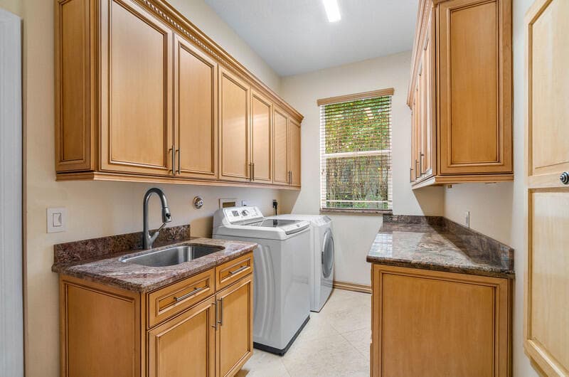 12 Martinique Cove, Palm Beach Gardens, FL 33418 — photo 19 of 63