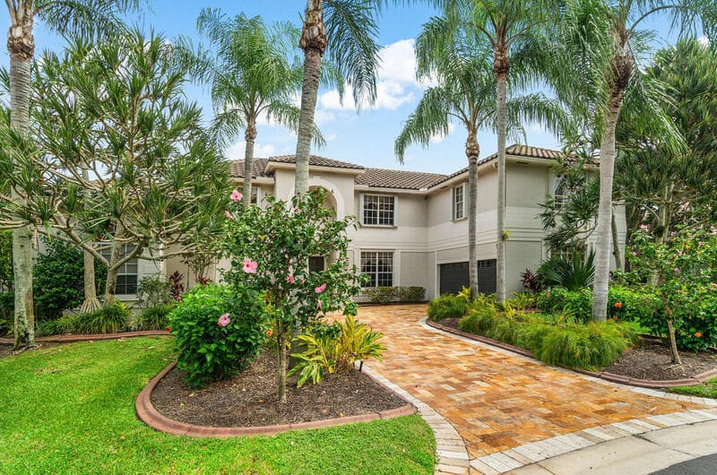12 Martinique Cove, Palm Beach Gardens, FL 33418 — photo 4 of 63