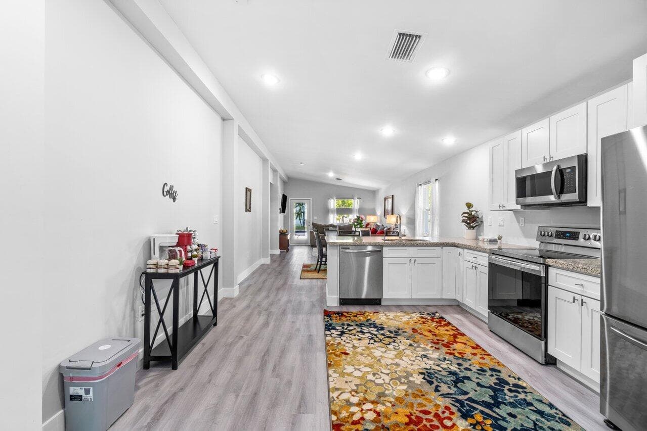 408 SW 4th Street, Delray Beach, FL 33444 — photo 15 of 31