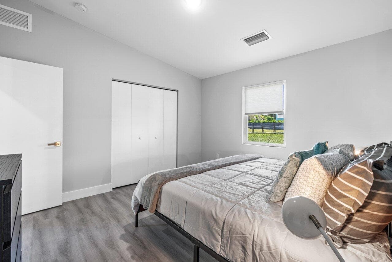 408 SW 4th Street, Delray Beach, FL 33444 — photo 18 of 31