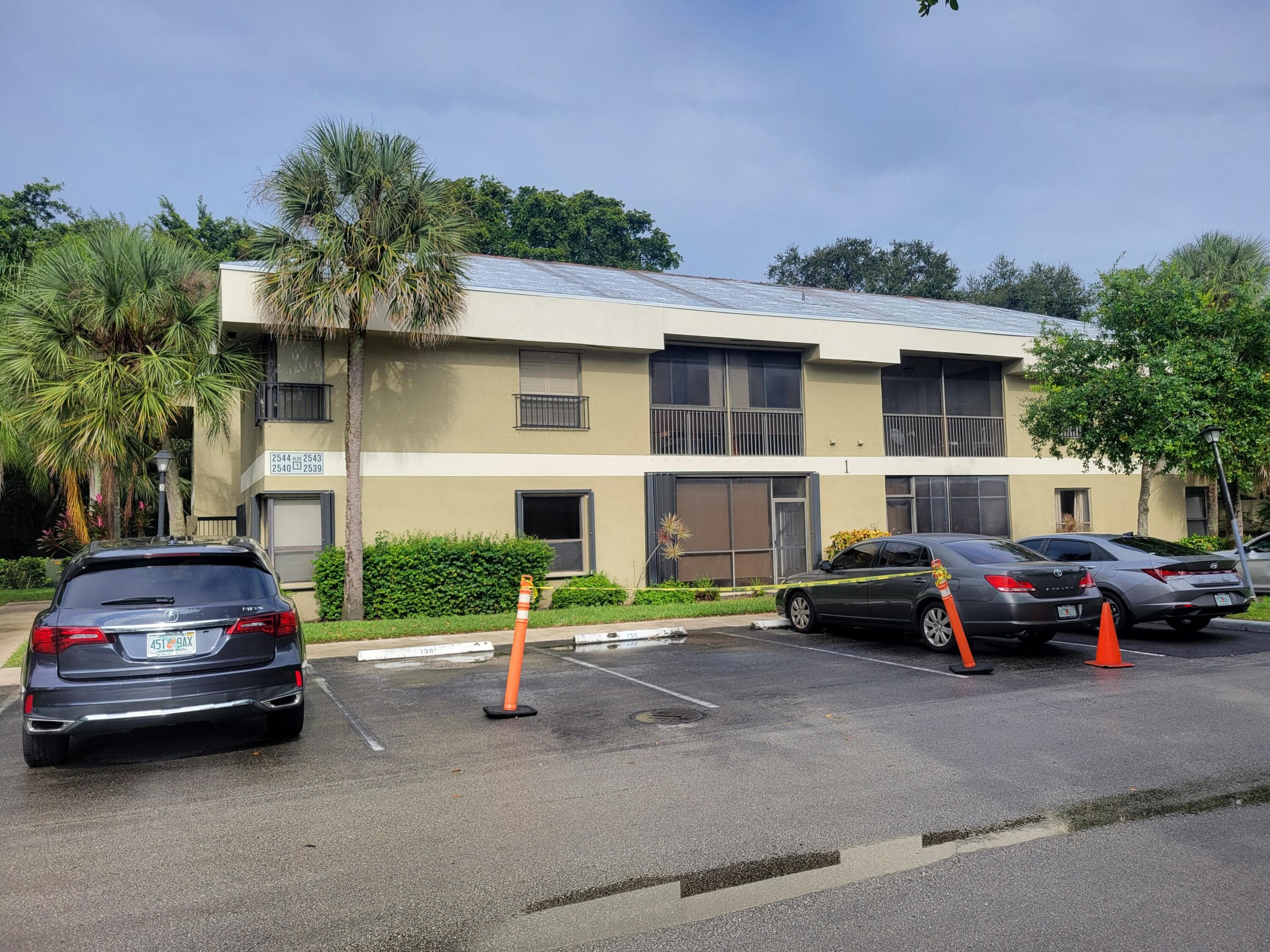 2539 NW 49 Terrace 703, Coconut Creek, FL 33063 — photo 8 of 37