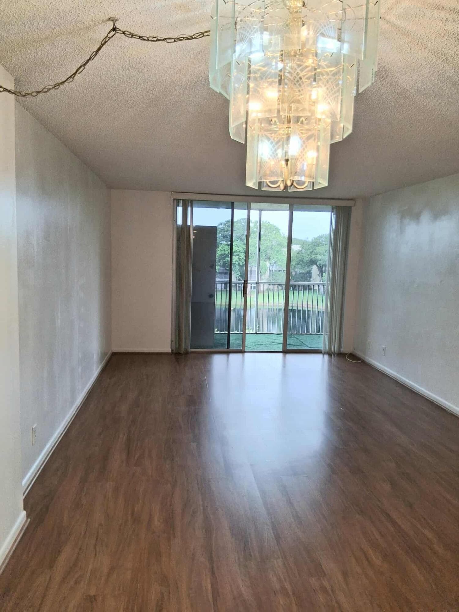 3301 NW 47th Terrace 403, Lauderdale Lakes, FL 33319 — photo 4 of 15