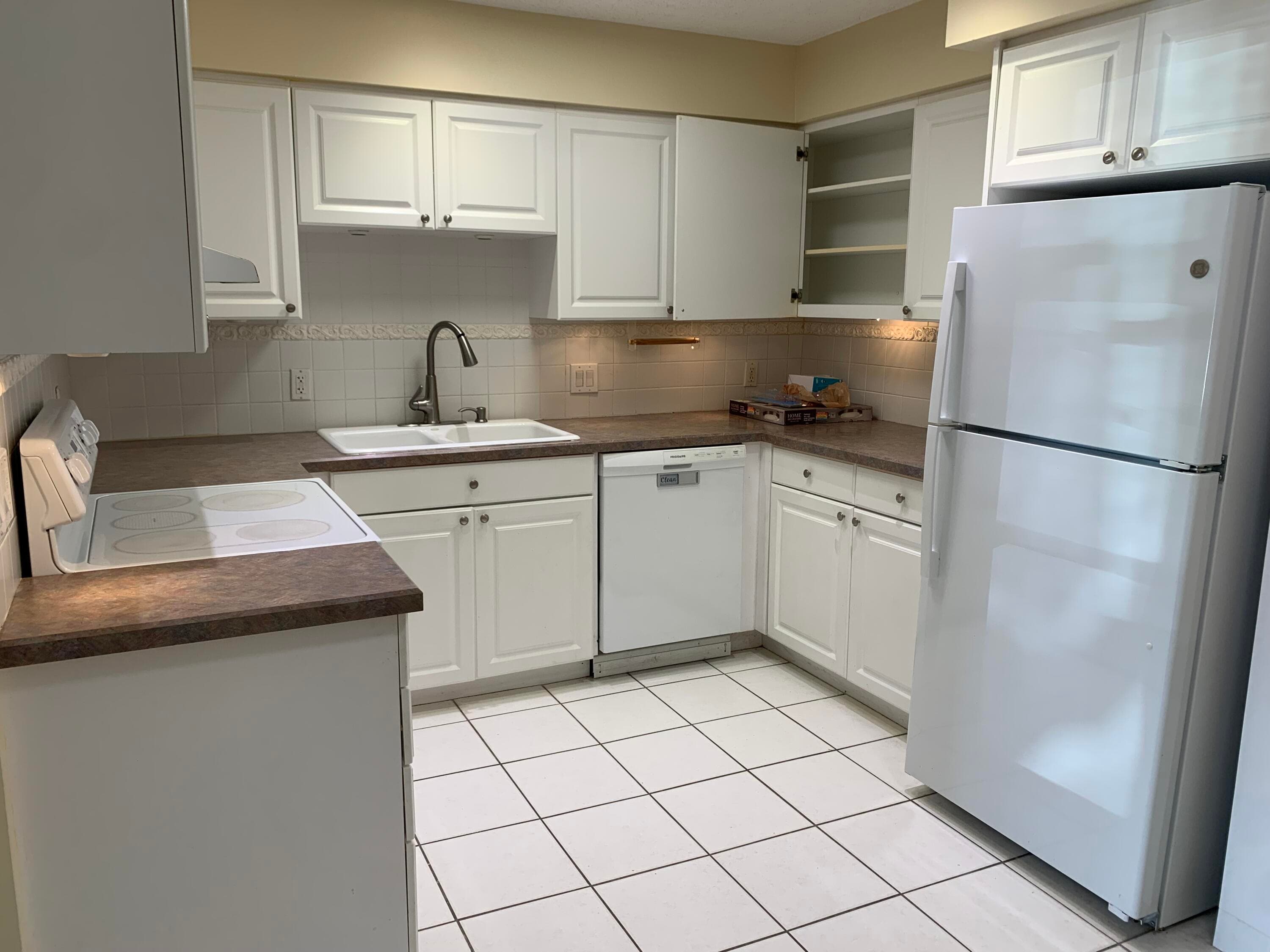 2822 Duke Lane, Delray Beach, FL 33445 — photo 4 of 12