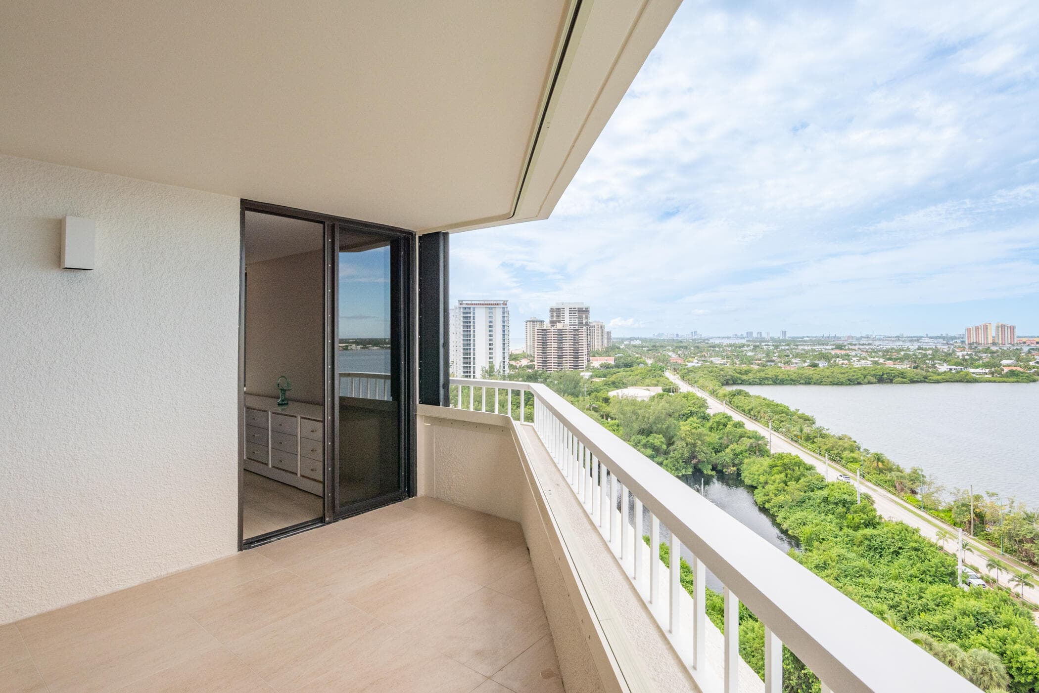 5080 N Ocean Drive 12c, Singer Island, FL 33404 — photo 13 of 46