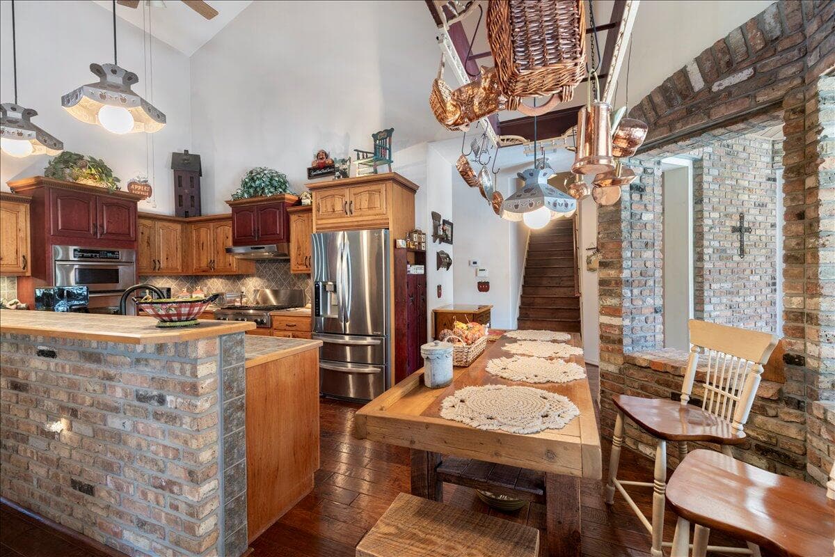 930 90th Avenue, Vero Beach, FL 32966 — photo 13 of 64