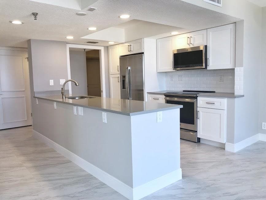 115 Lakeshore Drive 746, North Palm Beach, FL 33408 — photo 3 of 49