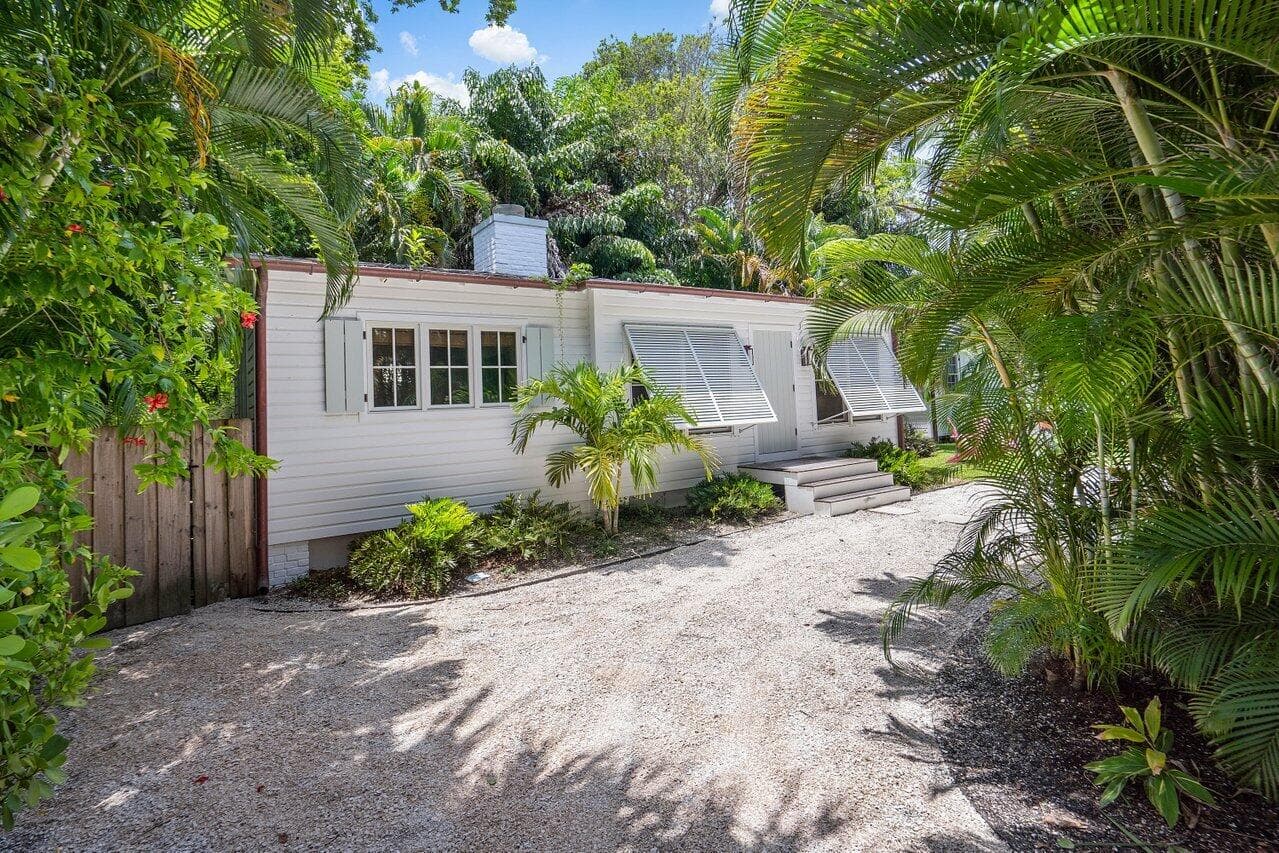 918 NE 5th Street, Delray Beach, FL 33483 — photo 3 of 28