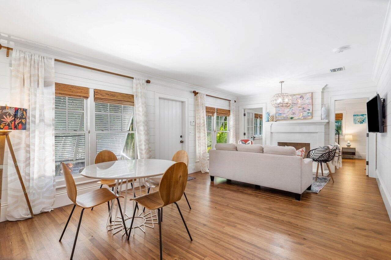 918 NE 5th Street, Delray Beach, FL 33483 — photo 9 of 28