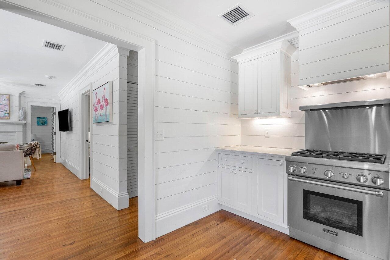 918 NE 5th Street, Delray Beach, FL 33483 — photo 12 of 28