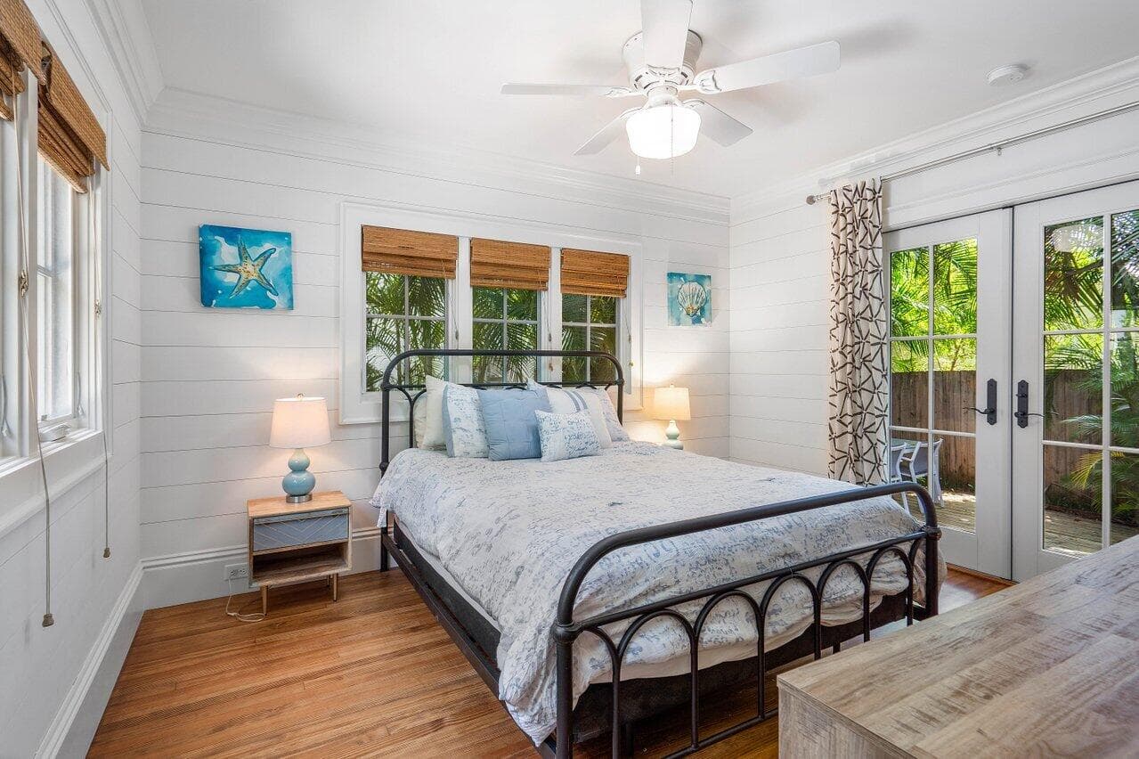 918 NE 5th Street, Delray Beach, FL 33483 — photo 19 of 28